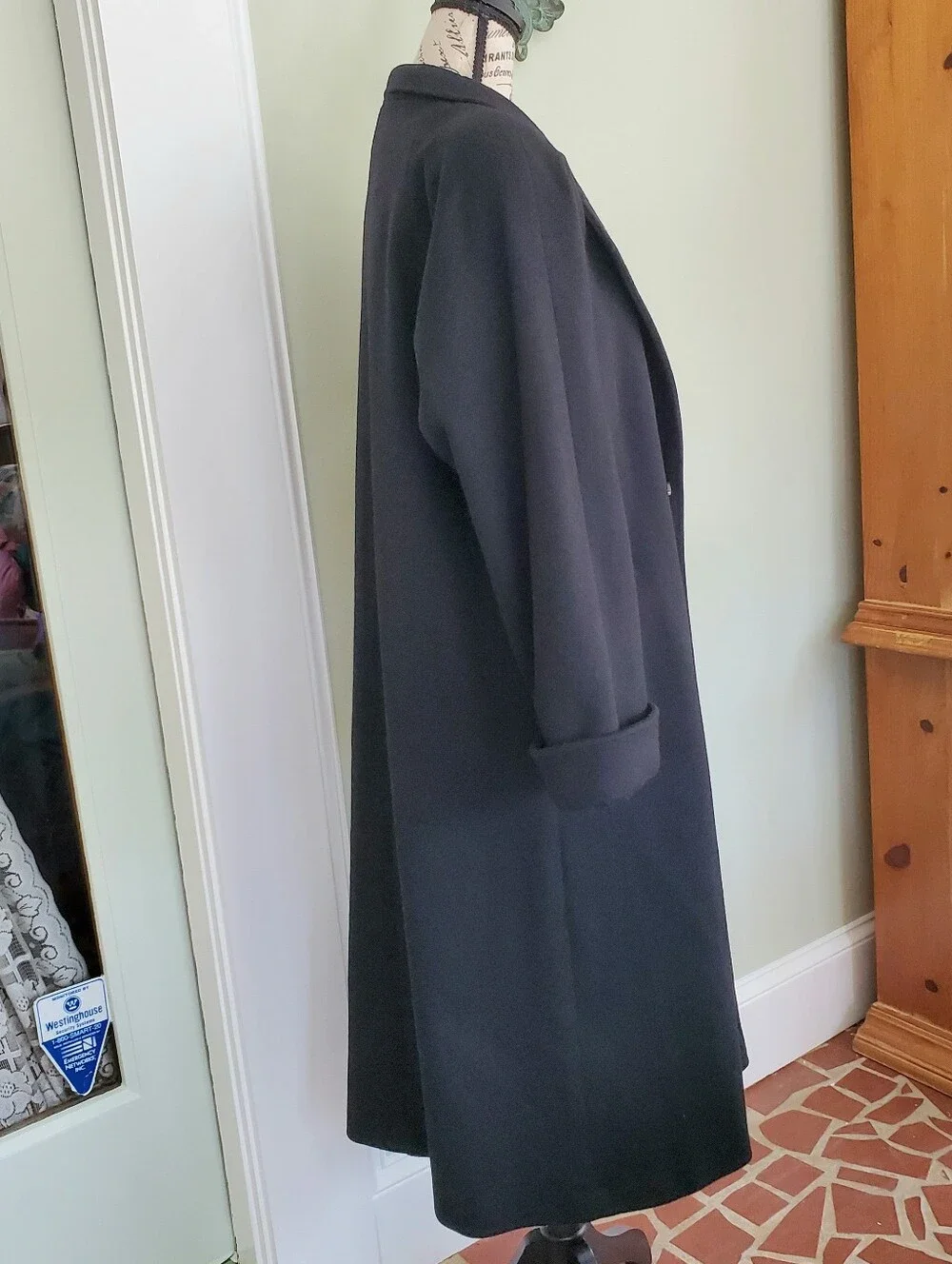 Classic Vintage Black Wool Trenchcoat - Picture 4 of 14